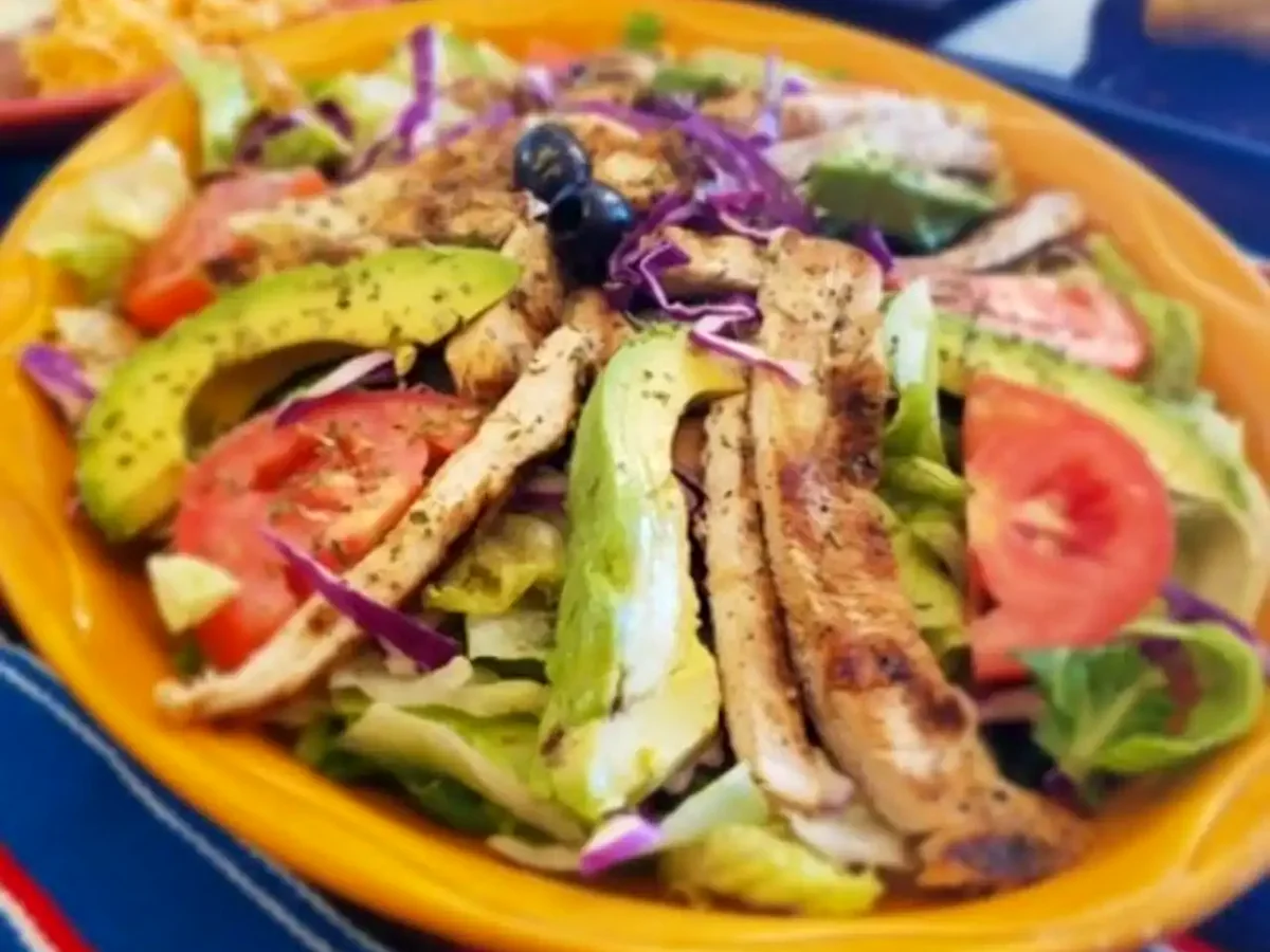 pollo asado mexican salad